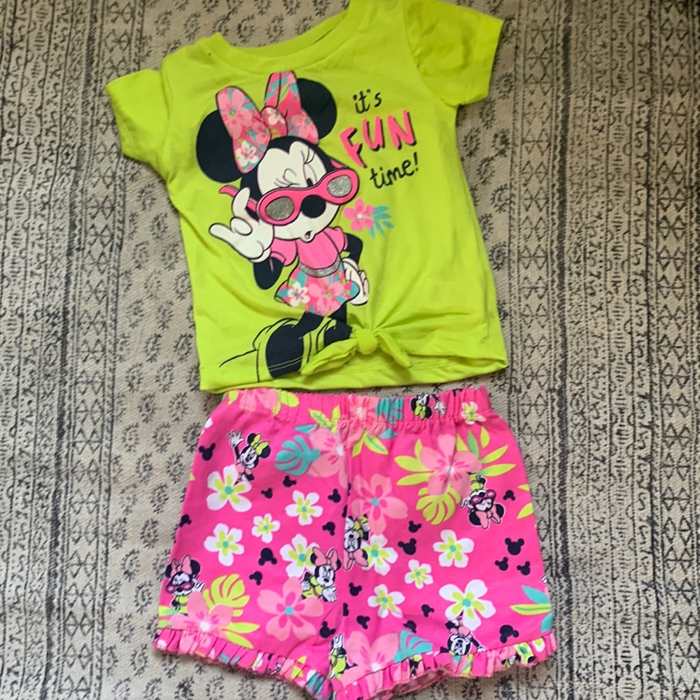 Disney 2T Minnie Mouse outfit